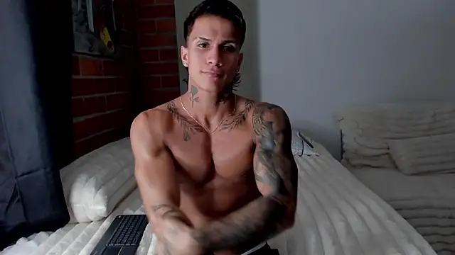 Snapshot of pettergrey1 chatting on 11-13-25, 08:52 pettergrey1 online show from 11-13-25, 08:52