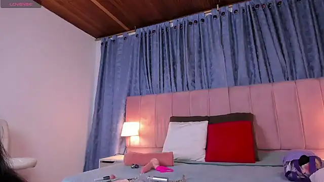 x milu online show from 02-08-25, 04:04