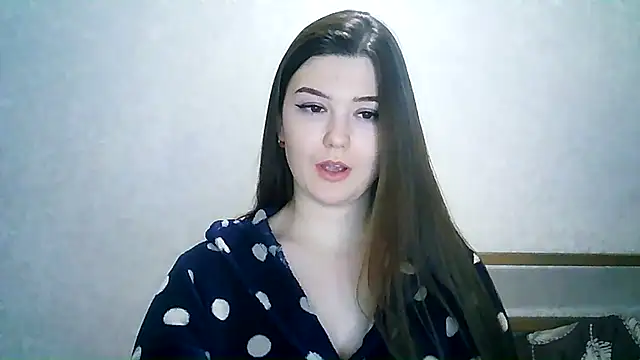 Snapshot of SeductiveTati chatting on 12-29-24, 10:14 SeductiveTati online show from 12-29-24, 10:14