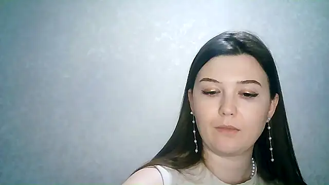 Snapshot of SeductiveTati chatting on 01-20-25, 03:04 SeductiveTati online show from 01-20-25, 03:04