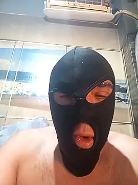 Snapshot of johngreece1 chatting on 10-01-25, 09:43 johngreece1 online show from 10-01-25, 09:43