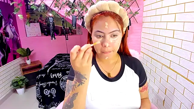 Snapshot of marcellaa303av chatting on 01-10-26, 02:57 marcellaa303av online show from 01-10-26, 02:57