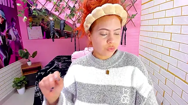 Snapshot of marcellaa303av chatting on 01-13-26, 11:10 marcellaa303av online show from 01-13-26, 11:10