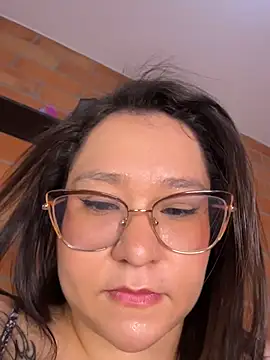 CinnamonCookiez online show from 07-25-26, 11:46