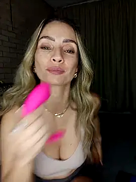 Loly Horny online show from 04-29-26, 01:21