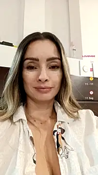 Snapshot of Loly_Horny chatting on 06-30-26, 01:39 Loly Horny online show from 06-30-26, 01:39