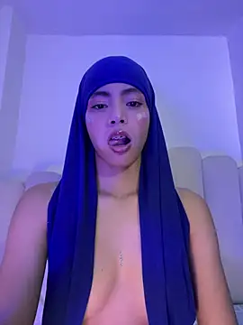 Snapshot of jhalila chatting on 07-11-26, 07:22 jhalila online show from 07-11-26, 07:22