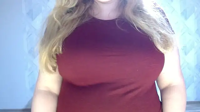 Snapshot of Melina_Hot9 chatting on 06-19-26, 10:46 Melina Hot9 online show from 06-19-26, 10:46