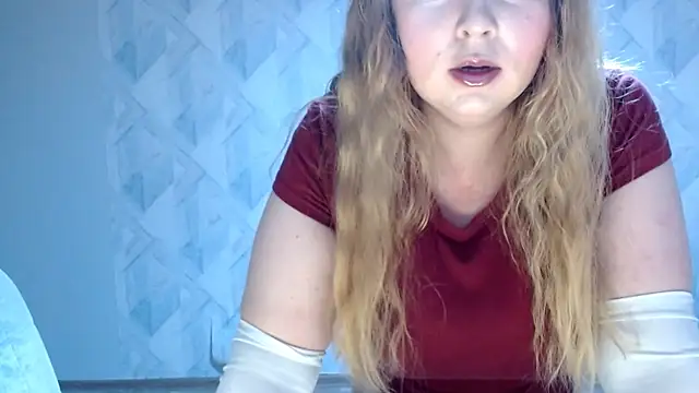 Snapshot of Melina_Hot9 chatting on 07-17-26, 03:07 Melina Hot9 online show from 07-17-26, 03:07