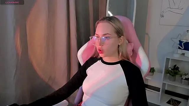 Carol  Cox online show from 03-13-25, 10:21