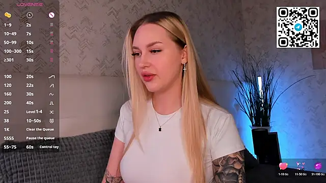 Carol  Cox online show from 11-10-25, 12:42