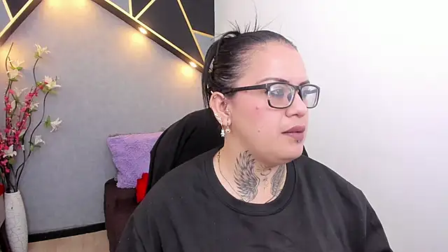 brigittemiller online show from 04-29-26, 02:04