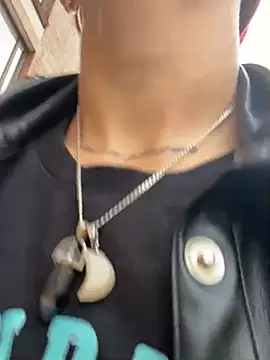 lilith-deveraux online show from 03-05-25, 12:22