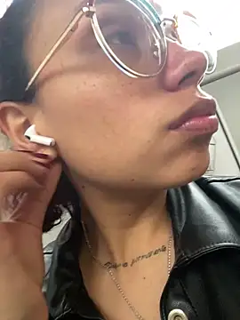 lilith-deveraux online show from 03-22-25, 12:35