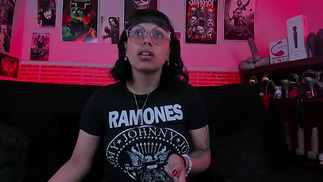 lilith-deveraux online show from 09-25-25, 03:27