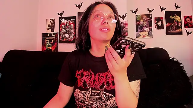 lilith-deveraux online show from 06-12-26, 04:28