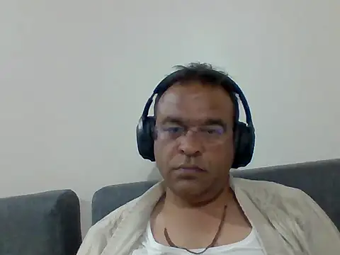 nupa230780 online show from 11-23-25, 05:35