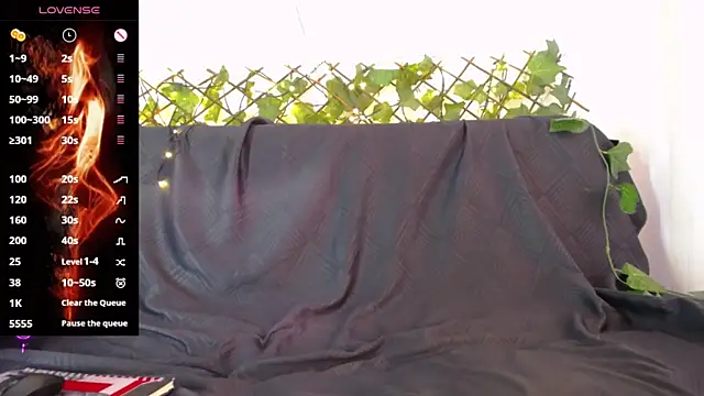 Snapshot of darkviper26 chatting on 01-12-25, 04:40 darkviper26 online show from 01-12-25, 04:40