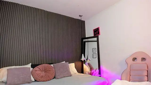 Axel brunette1 online show from 02-03-26, 08:03