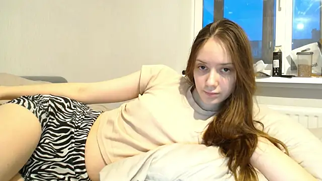 Snapshot of Irma-Bennet chatting on 11-16-25, 02:00 Irma-Bennet online show from 11-16-25, 02:00