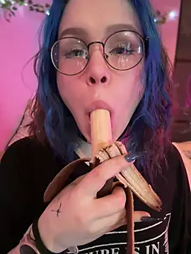 MaddisonHaas online show from 01-26-25, 05:23