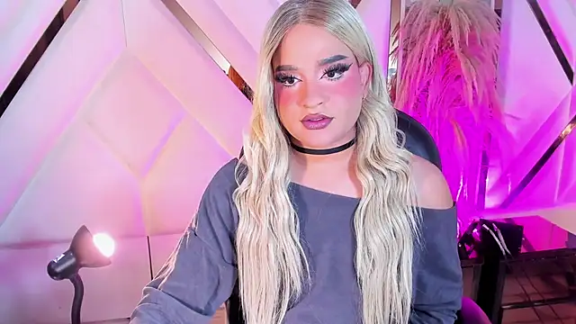 Snapshot of Elody_Preysler69 chatting on 02-25-26, 04:00 Elody Preysler69 online show from 02-25-26, 04:00