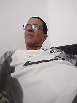 Snapshot of barboza991 chatting on 12-15-24, 06:04 barboza991 online show from 12-15-24, 06:04