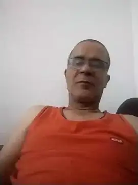 Snapshot of barboza991 chatting on 01-06-25, 01:09 barboza991 online show from 01-06-25, 01:09