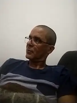 Snapshot of barboza991 chatting on 03-16-25, 06:44 barboza991 online show from 03-16-25, 06:44