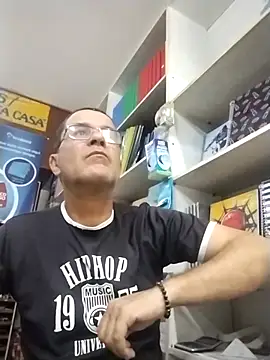 Snapshot of barboza991 chatting on 10-27-25, 11:36 barboza991 online show from 10-27-25, 11:36