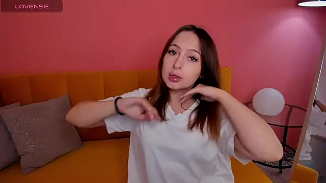 KetrinWhite online show from 09-26-25, 01:20