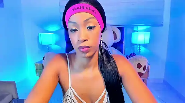 Snapshot of IsabelaRoss chatting on 03-11-25, 07:47 IsabelaRoss online show from 03-11-25, 07:47