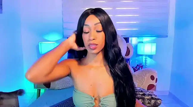 Snapshot of IsabelaRoss chatting on 03-21-25, 06:40 IsabelaRoss online show from 03-21-25, 06:40