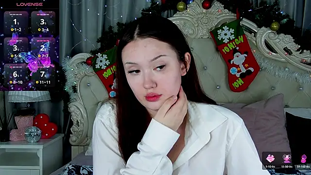 MiriaamWhite online show from 12-21-24, 04:09