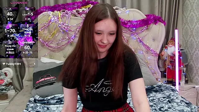 MiriaamWhite online show from 12-23-24, 04:12