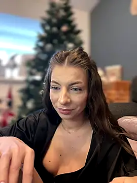 Snapshot of Mia_Ethan chatting on 12-06-24, 11:11 Mia Ethan online show from 12-06-24, 11:11