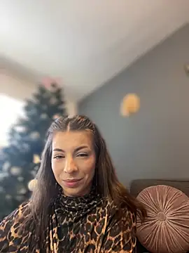 Snapshot of Mia_Ethan chatting on 12-13-24, 10:19 Mia Ethan online show from 12-13-24, 10:19