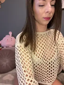 Snapshot of Mia_Ethan chatting on 03-11-25, 04:43 Mia Ethan online show from 03-11-25, 04:43