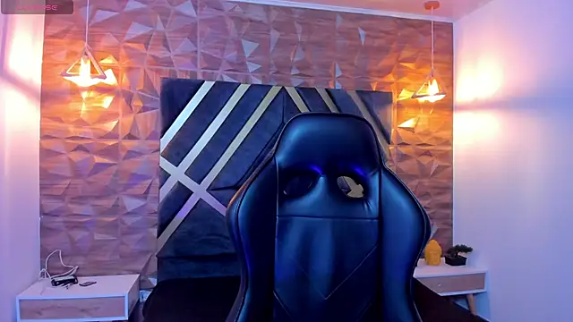 Snapshot of Alahia_Dangelo chatting on 10-11-25, 11:31 Alahia Dangelo online show from 10-11-25, 11:31