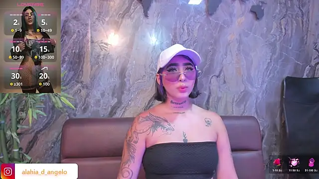 Snapshot of Alahia_Dangelo chatting on 11-19-25, 06:08 Alahia Dangelo online show from 11-19-25, 06:08