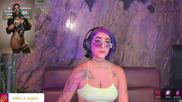 Snapshot of Alahia_Dangelo chatting on 11-29-25, 06:00 Alahia Dangelo online show from 11-29-25, 06:00
