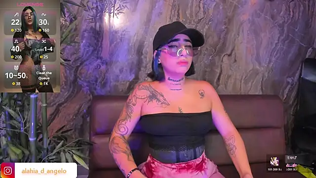 Snapshot of Alahia_Dangelo chatting on 12-05-25, 05:31 Alahia Dangelo online show from 12-05-25, 05:31