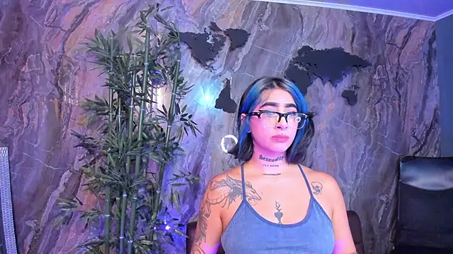 Snapshot of Alahia_Dangelo chatting on 02-03-26, 05:29 Alahia Dangelo online show from 02-03-26, 05:29