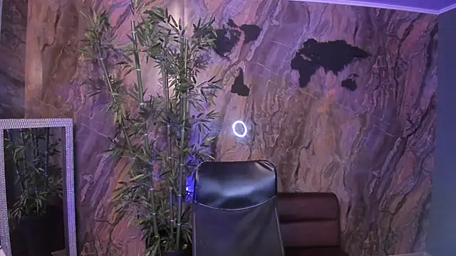 Snapshot of Alahia_Dangelo chatting on 02-21-26, 06:42 Alahia Dangelo online show from 02-21-26, 06:42