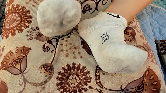 Eilin clio online show from 07-16-26, 07:09