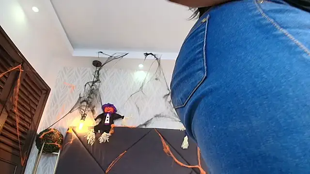 sandy rivas online show from 10-20-25, 12:05