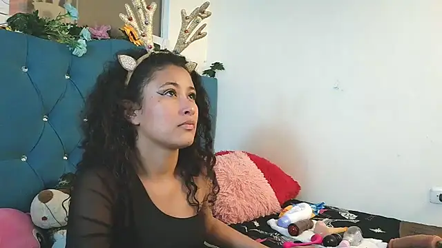 Milkdulce1 online show from 12-16-25, 03:00
