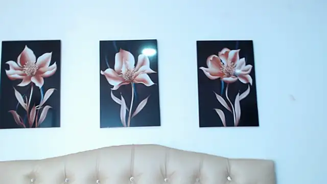 Snapshot of amaranta_f00x chatting on 03-05-25, 12:33 amaranta f00x online show from 03-05-25, 12:33