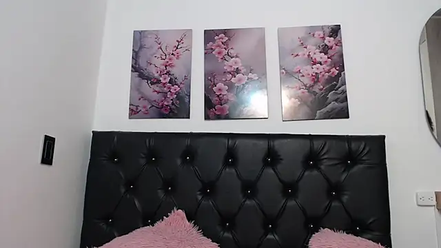 Snapshot of amaranta_f00x chatting on 09-20-25, 01:50 amaranta f00x online show from 09-20-25, 01:50