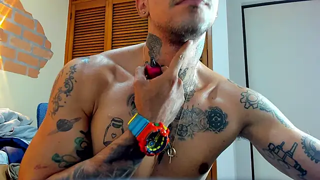 Snapshot of Dylanstonne chatting on 03-21-25, 10:17 Dylanstonne online show from 03-21-25, 10:17